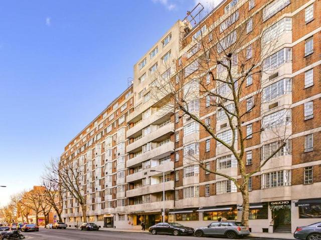 Flat for sale in Chelsea, Greater London