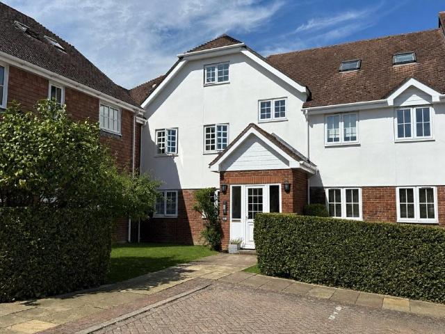 Flat for sale in Cross In Hand, East Sussex