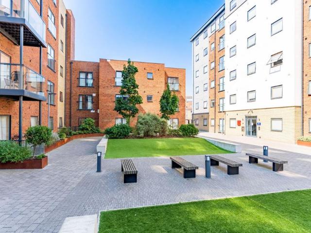 Flat for sale in Lakenham, East Bank