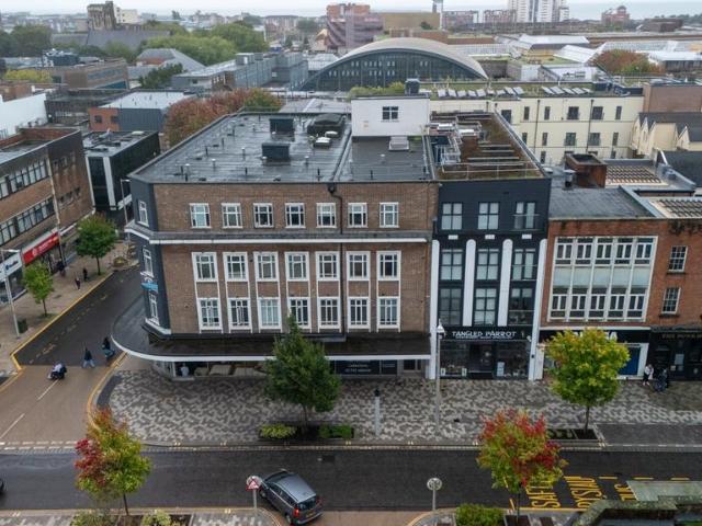 Flat for sale in Mount Pleasant, Swansea