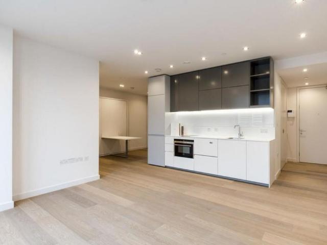 Flat for sale in King's Cross, Greater London