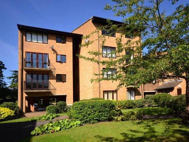 Flat for sale in Horsell, Woking
