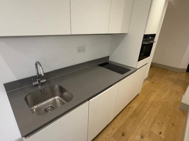 Flat for sale in London Borough of Croydon, Greater London