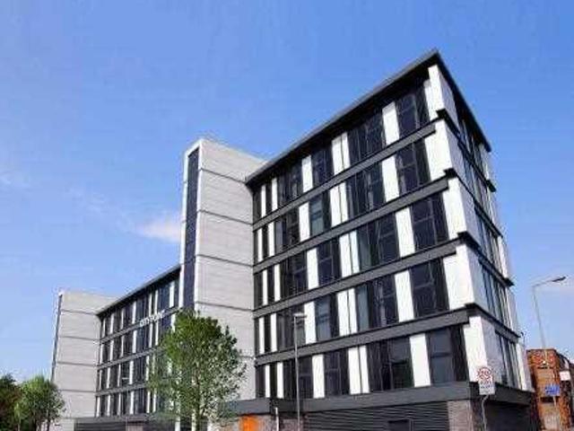 Flat for sale in Calderstones