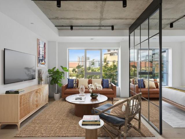Flat for sale in Goodluck Hope, Greater London
