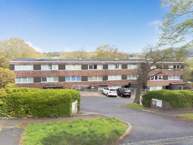 Flat for sale in Lewes, Iford