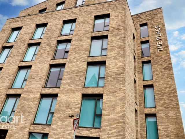Flat for sale in Bede Island, Old Wharf