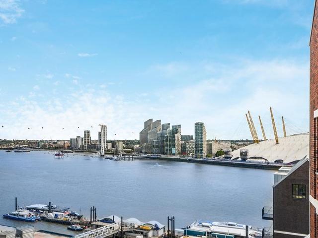 Flat for sale in Goodluck Hope, Cat Hill