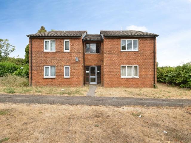 Flat for sale in Old Wolverton, Milton Keynes