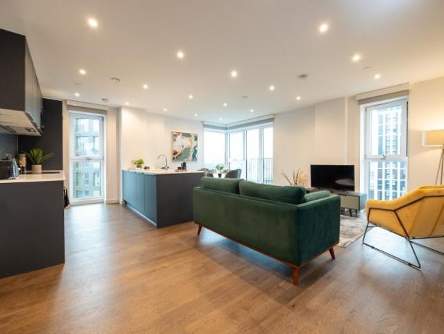 Flat for sale in City Centre, Salford