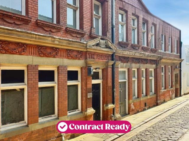 Flat for sale in Old Town, Hull