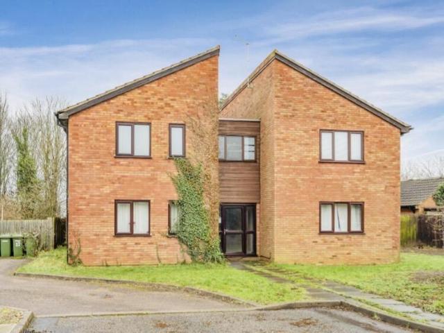 Flat for sale in New Werrington, Peterborough