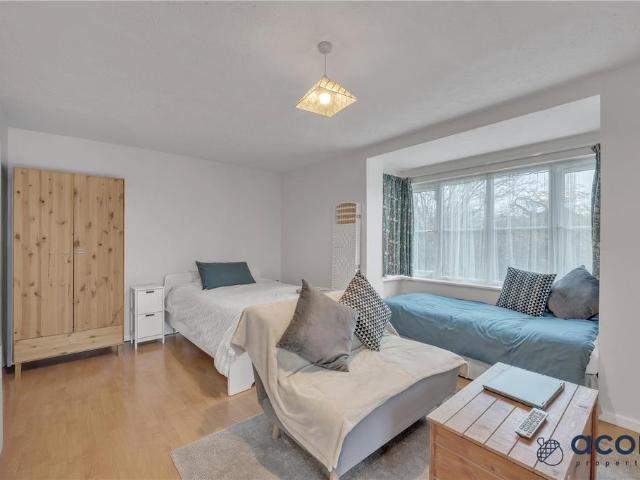 Flat for sale in Colindale, Isle Of Man