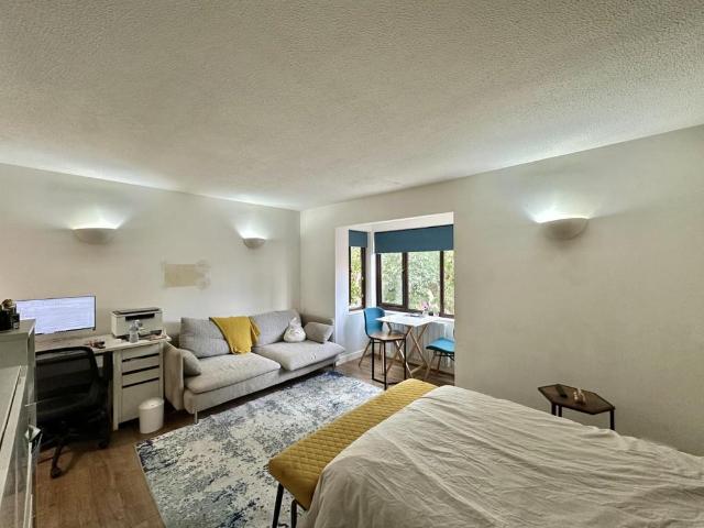 Flat for sale in London Borough of Hillingdon, Greater London