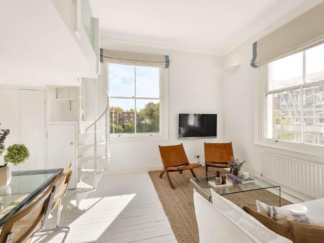Flat for sale in Notting Hill, Greater London