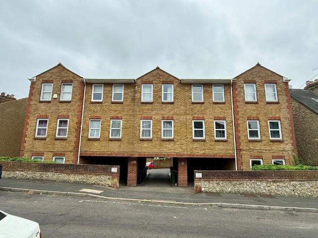 Flat for sale in Barming Heath, Maidstone