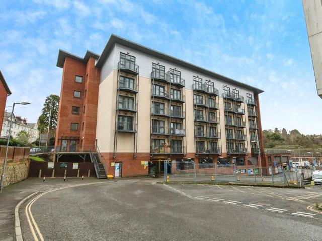 Flat for sale in Watergate, Devon