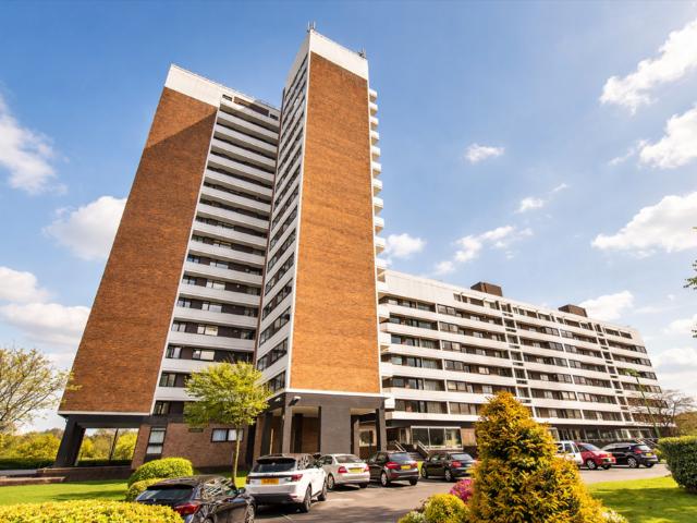 Flat for sale in Cowgate, Kenton