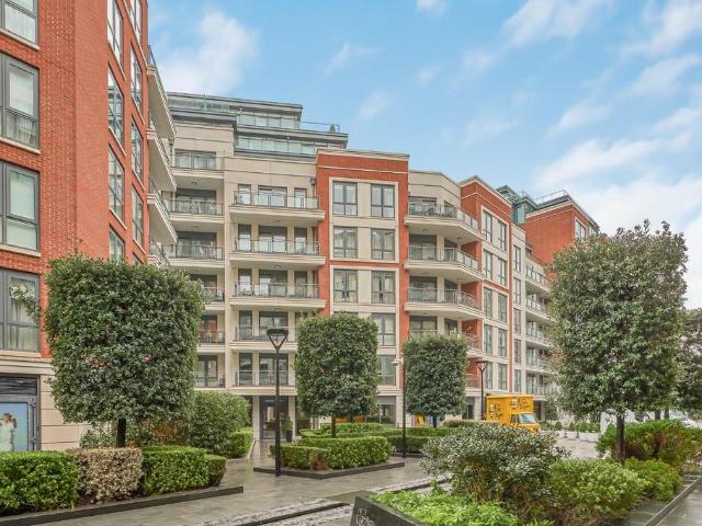 Flat for sale in Greater London