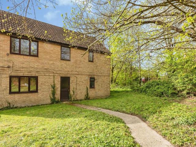 Flat for sale in Earley