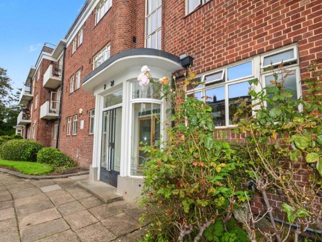 Flat for sale in Rusholme, Manchester