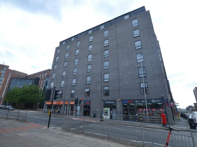 Flat for sale in Chinatown, Calderstones