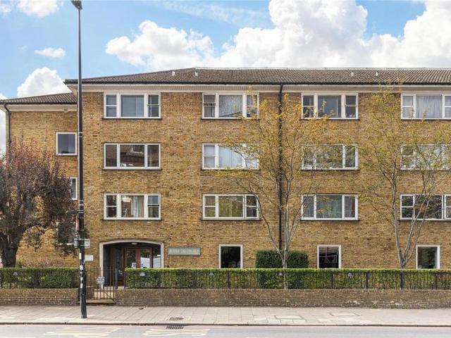 Flat for sale in London Borough of Lambeth, Greater London