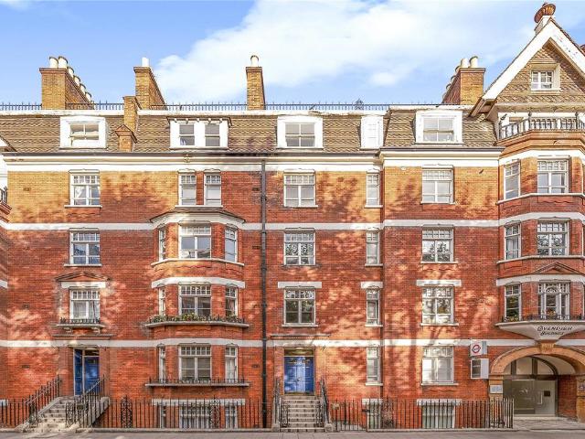 Flat for sale in East Marylebone, Mayfair