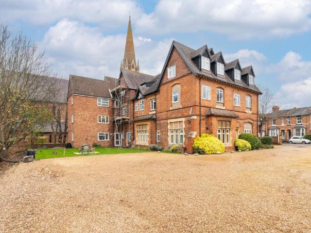 Flat for sale in Sydenham, Green Close