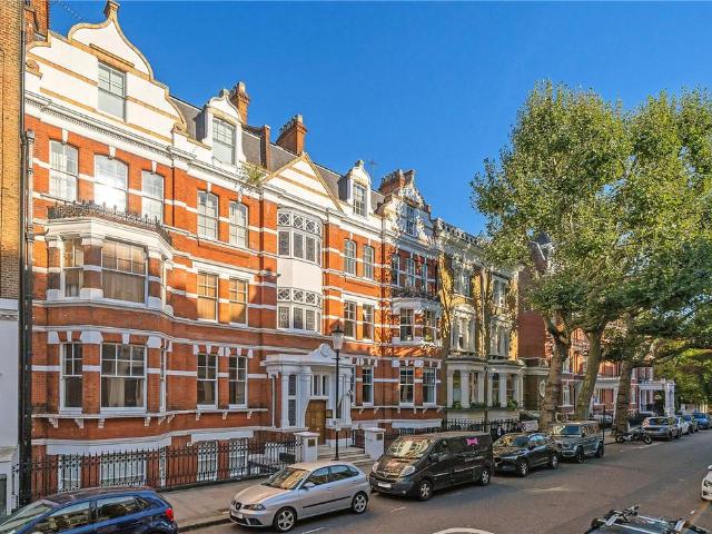Flat for sale in Notting Hill, Greater London