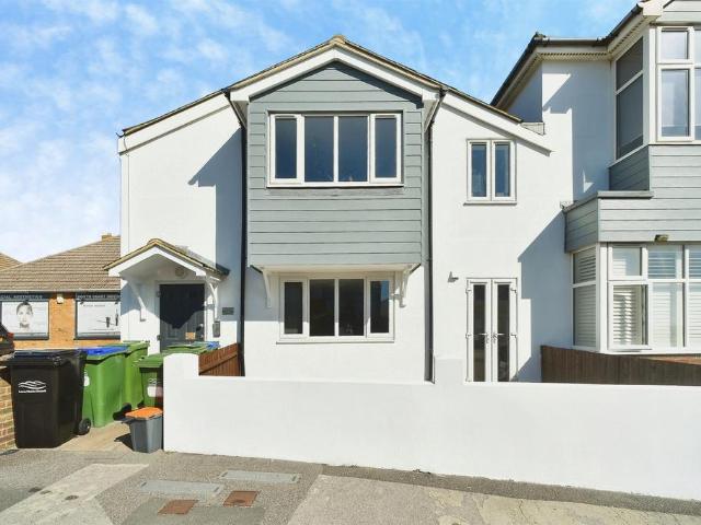 Flat for sale in Peacehaven, Lewes