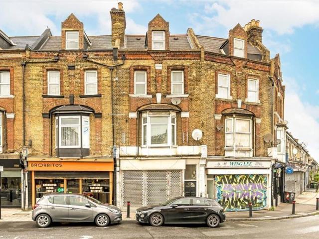 Flat for sale in London Borough of Lewisham, Brockley