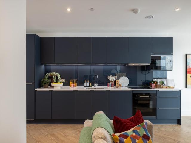 Flat for sale in Bromley-by-Bow, Greater London