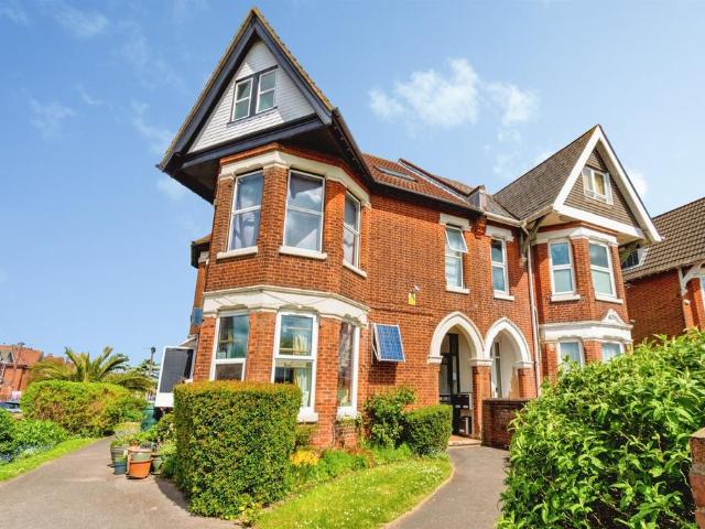 Flat for sale in Hill, City Of Southampton