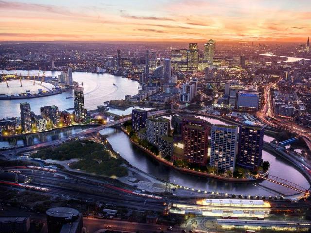 Flat for sale in E14, London