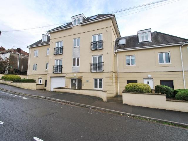 Flat for sale in Feckenham, City Of Bristol