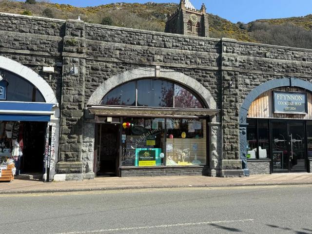 Flat for sale in Barmouth