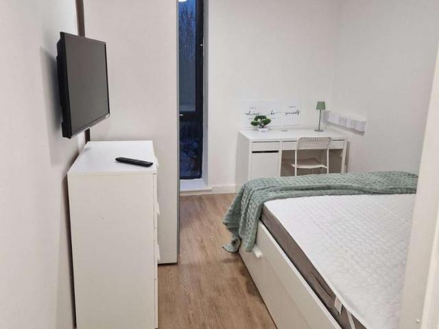 Flat for sale in Blackfriars, Salford