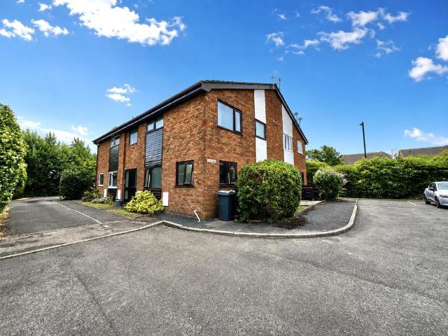 Flat for sale in Cabus, Lancashire