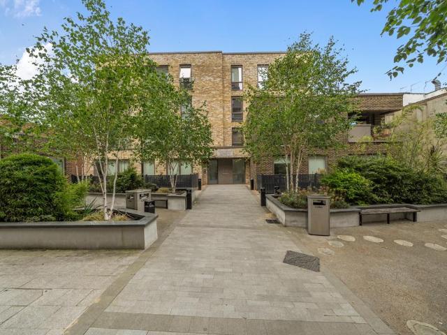 Flat for sale in Camberwell, Isle Of Man