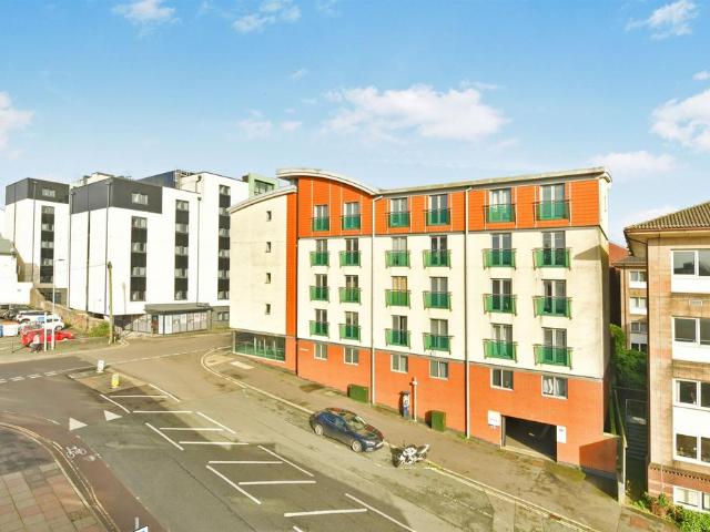 Flat for sale in Greenbank, Mount Wise