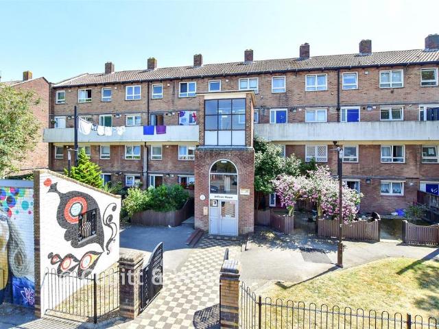 Flat for sale in Somers Town, City Of Portsmouth