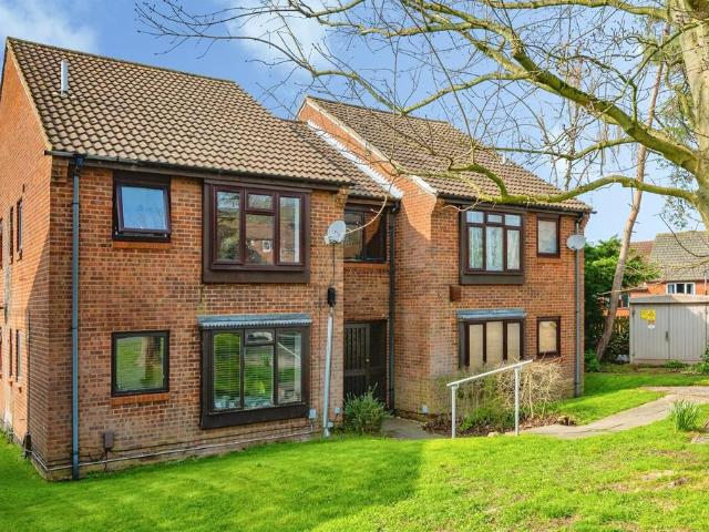 Flat for sale in Oakwood, East Midlands