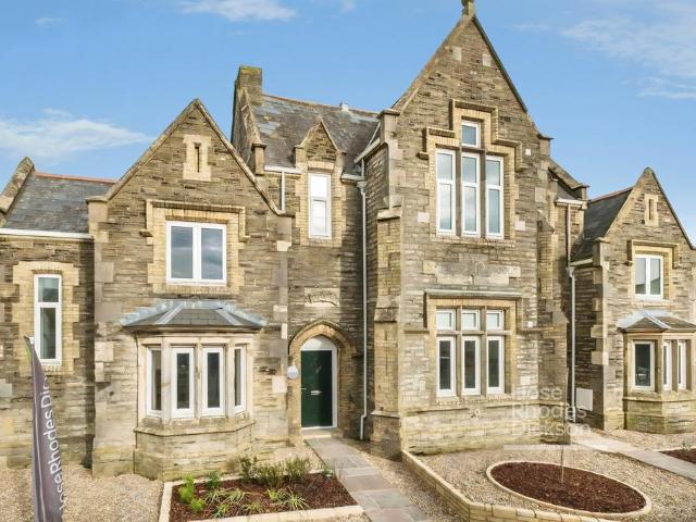 Flat for sale in Binstead, Ryde