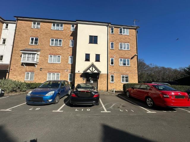 Flat for sale in London Borough of Brent, Greater London