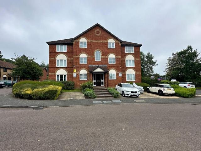 Flat for sale in London Borough of Hillingdon, Greater London