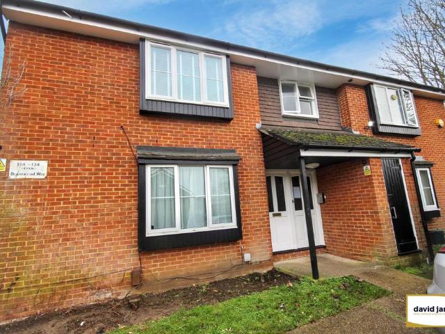 Flat for sale in St Paul's Cray, Greater London