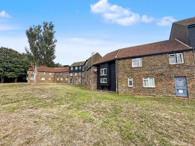 Flat for sale in Peacehaven, Iford