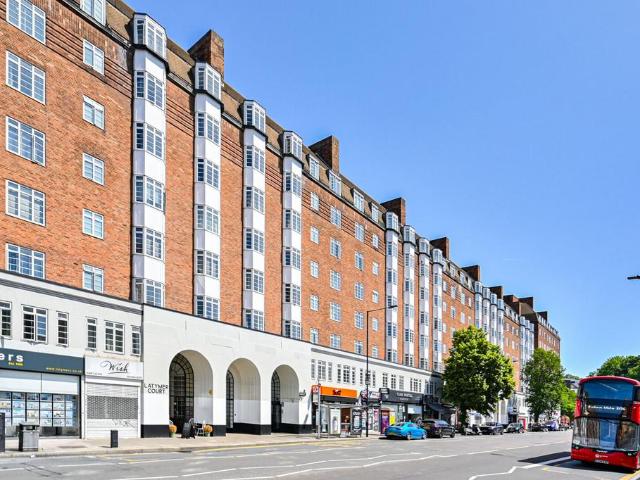Flat for sale in Brook Green, Greater London