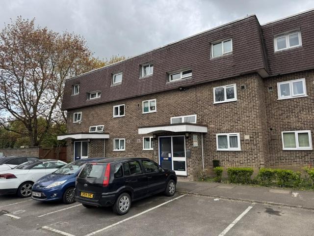 Flat for sale in Harmondsworth, Greater London